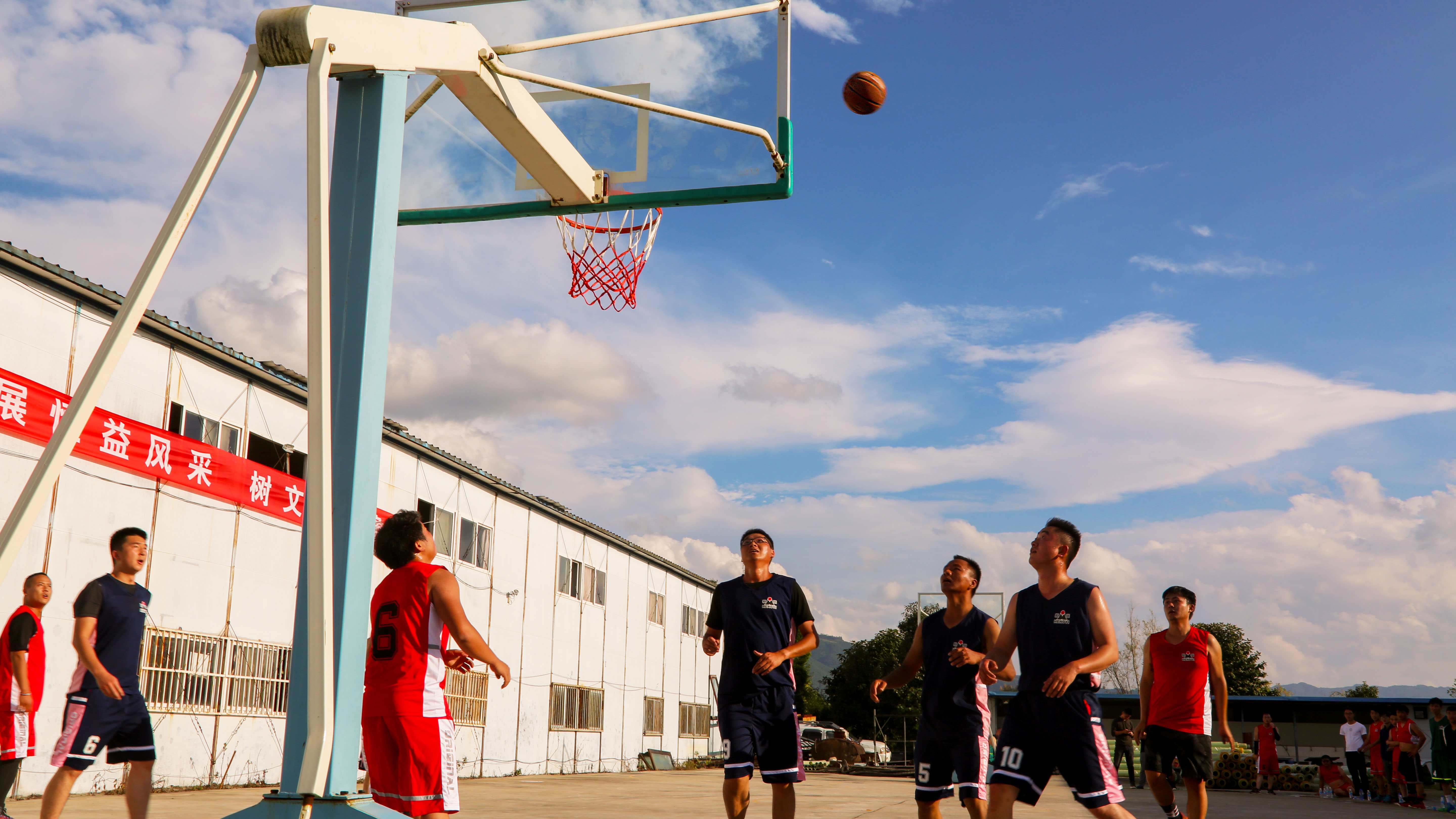 恒益集團第三屆籃球賽揭開戰(zhàn)幕