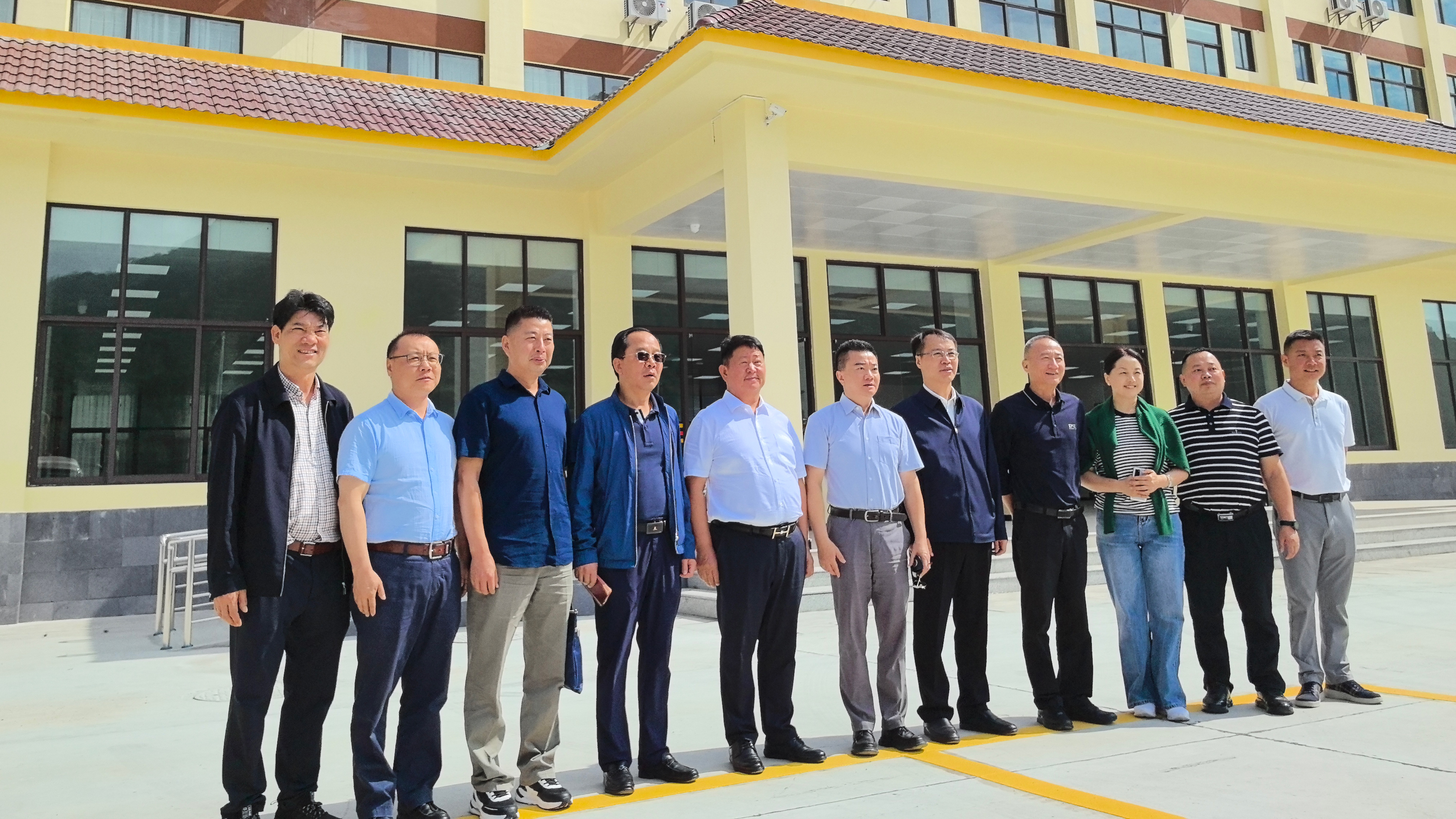 云南省商務廳副廳長馬俊一行蒞臨恒益集團物流項目調研指導
